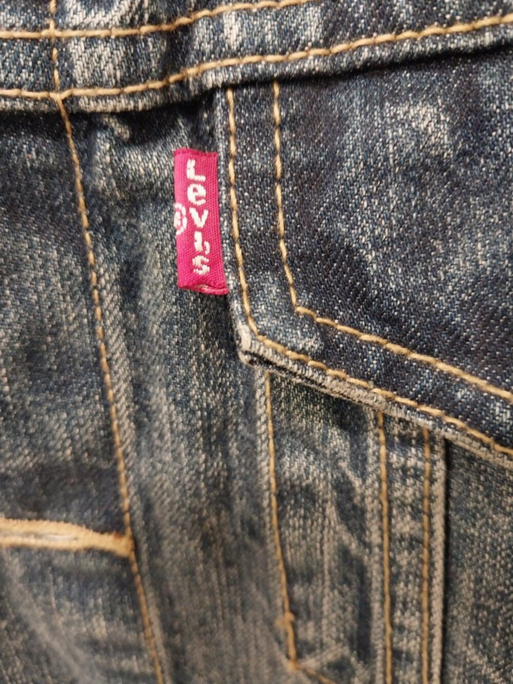Levi's Strauss Vintage Distressed Jean Jacket - Picture 3 of 12